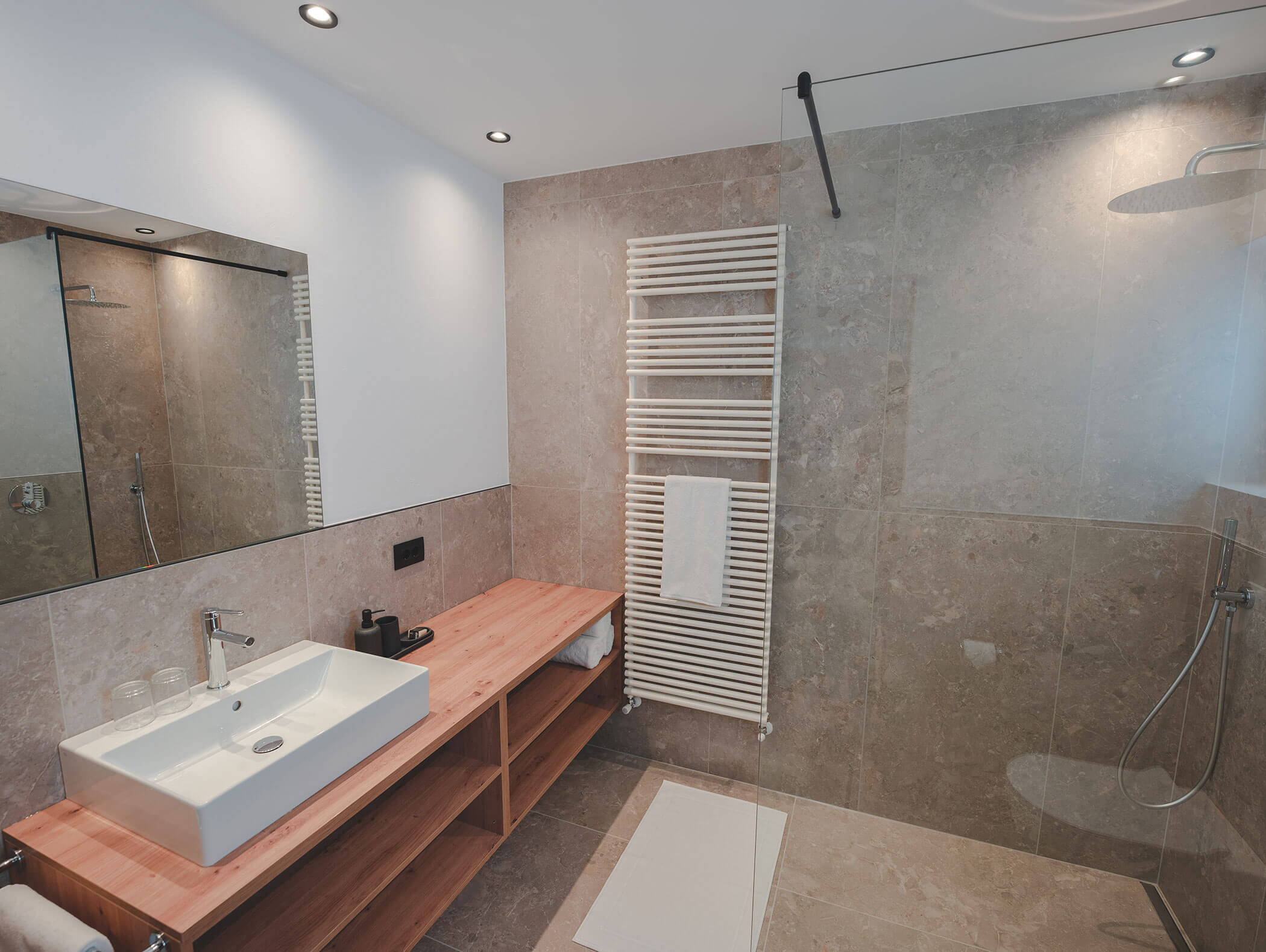 Bathroom - Apartment Porphyr