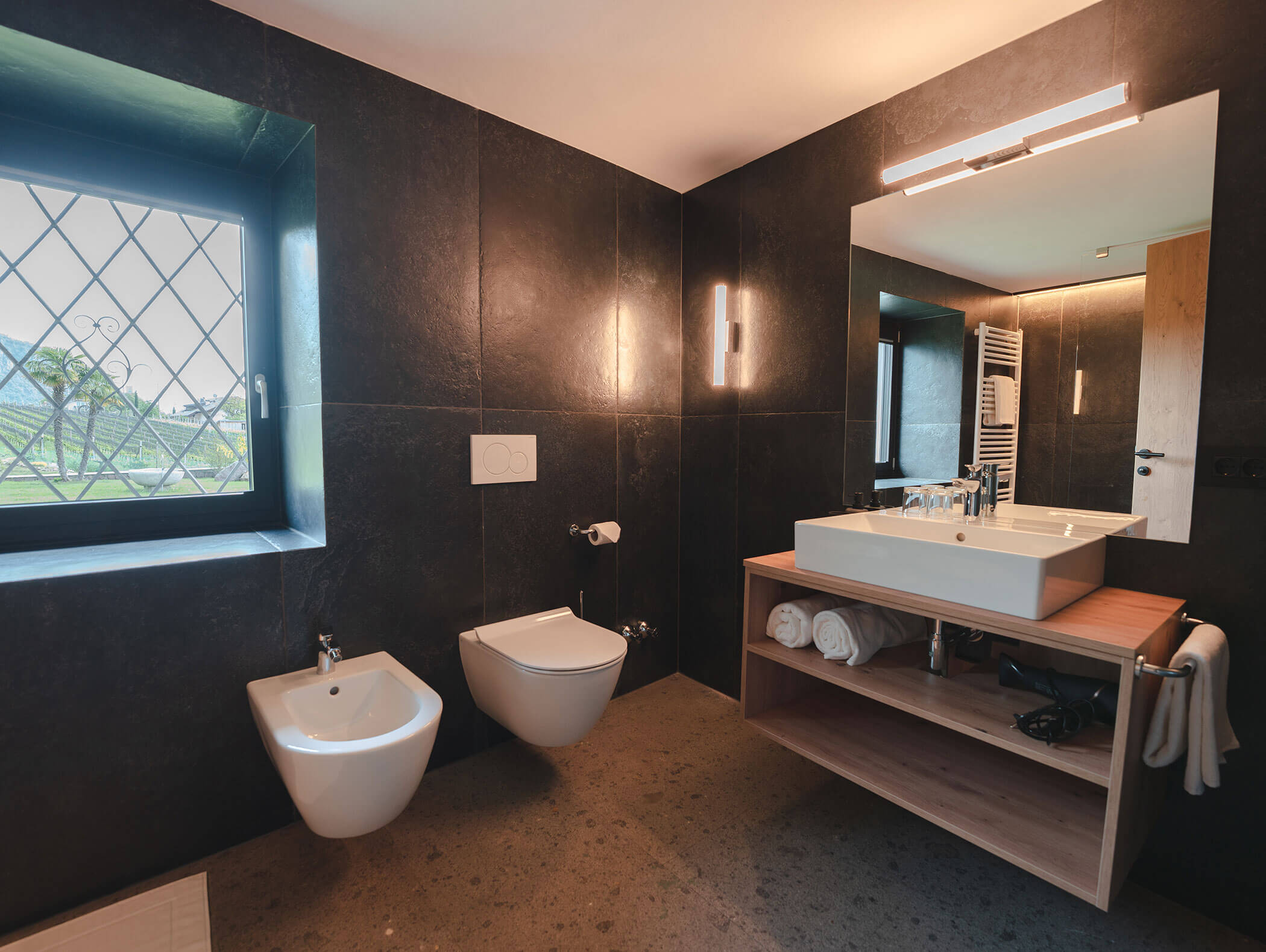 Bath - ApartSuite Nova Domus