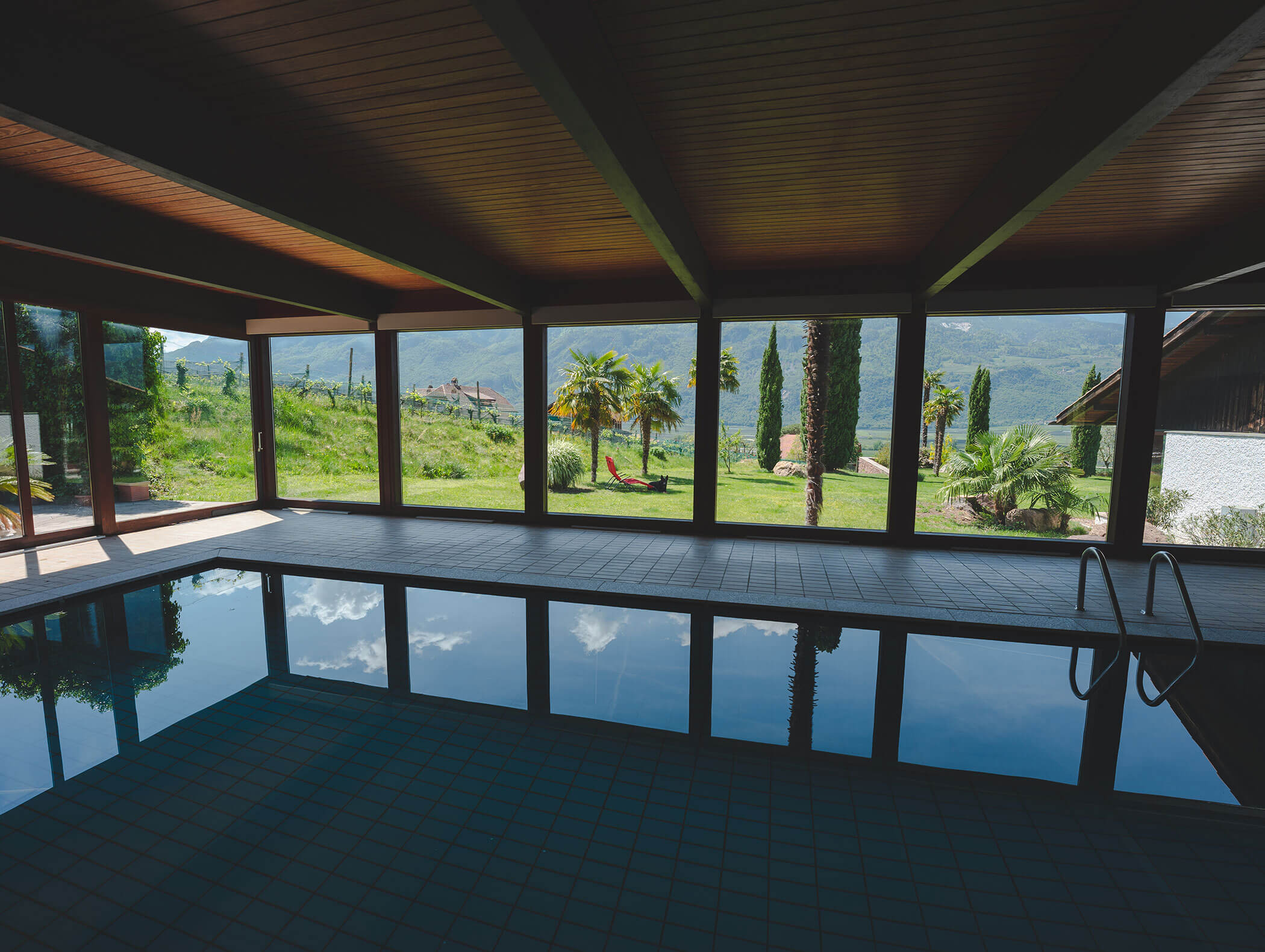 Apartments with pool